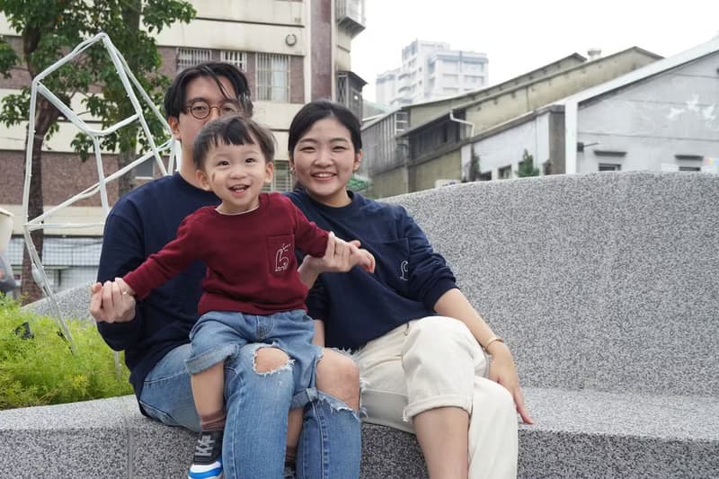 長頸龍長頸鵝刺繡親子上衣 大人款