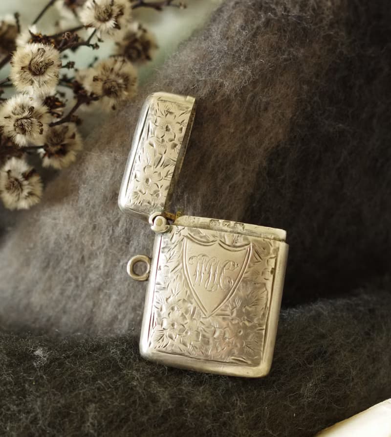 -古董英國購入之百年純銀雕花火柴盒 925 Sterling W750