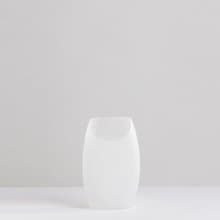 【3,co】玻璃月型口扁平花器(8號) - 白