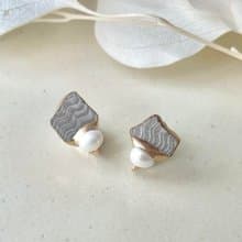 京焼 　金継ぎ　ネジバネ式イヤリング　グレー　 淡水パール　天然石　伝統工芸　No.188