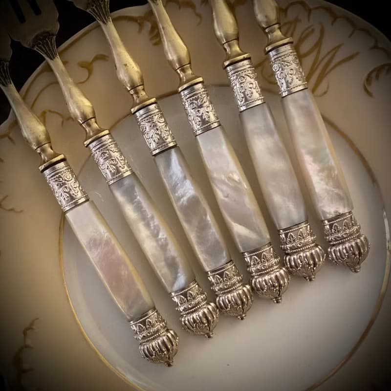 法國帝政風格珍珠母貝銀套柄 黃銅蛋糕側寬叉