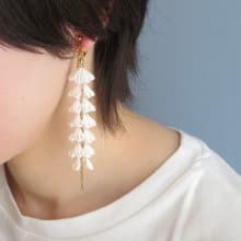 白藤とゴールドチェーンのピアス・イヤリング/着物アップサイクルアクセサリー