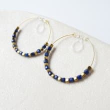 キューブラピスラズリとヘマタイトのノンホールピアス