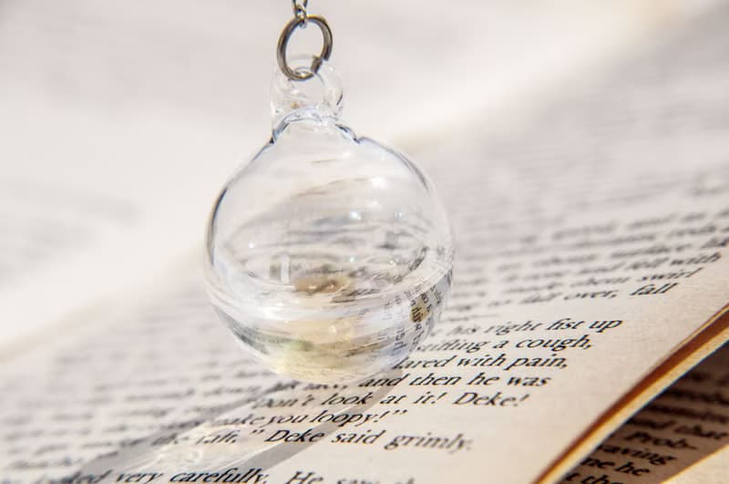 植物系 法式金屬質感玻璃球書籤 文房具-液體 羽毛 太空氣球宇宙