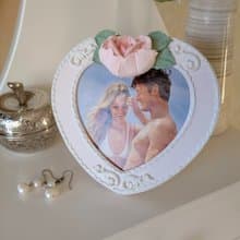 相框 愛心相框 Small heart-shaped photo frame with rose Pink picture frame Wedding gift