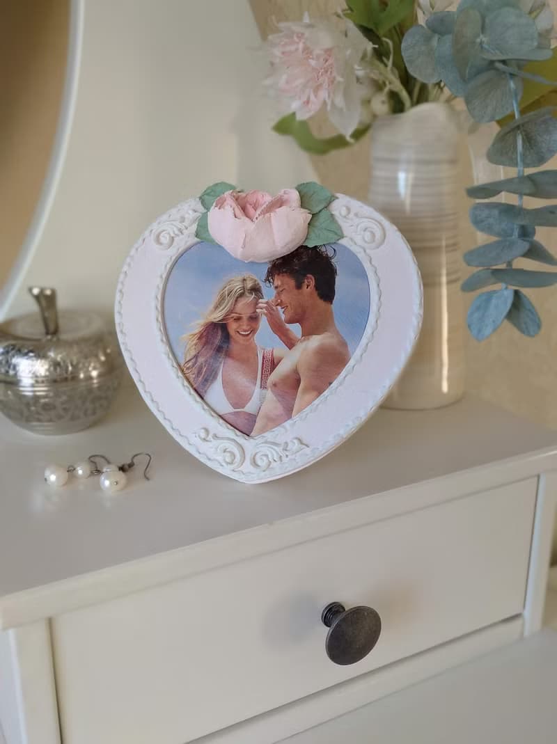 相框 愛心相框 Small heart-shaped photo frame with rose Pink picture frame Wedding gift