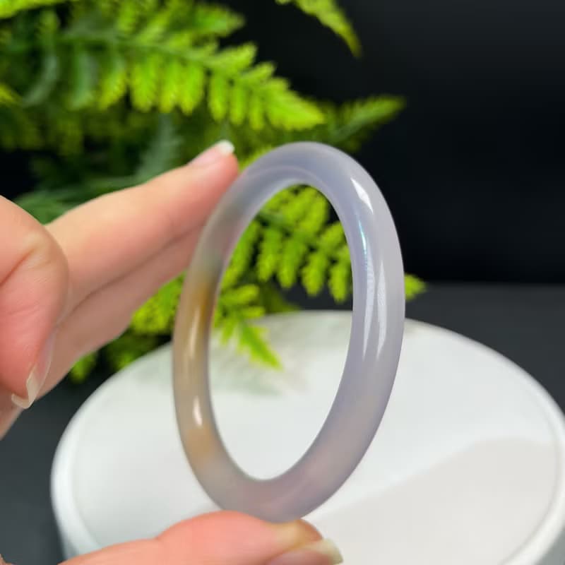 高檔 煙紫瑪瑙手鐲 56MM 高冰凈體起剛玉髓手環 鴻運當頭溫婉平靜