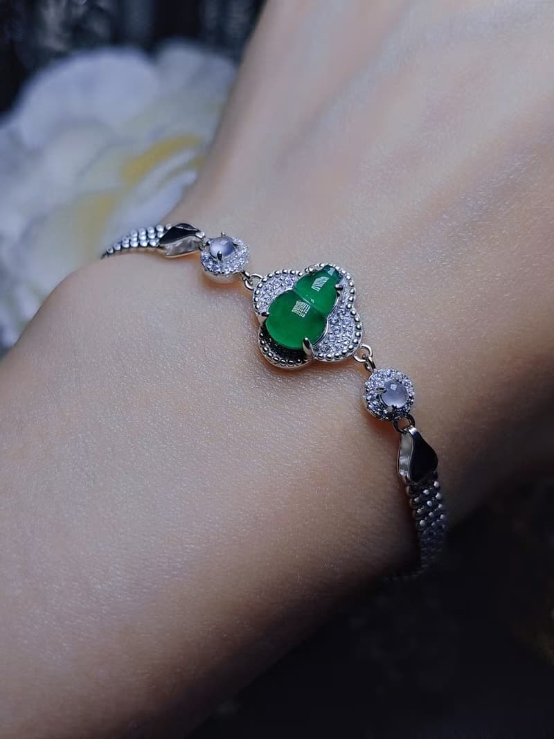 |福財|A貨翡翠冰玻陽綠飽滿葫蘆9.6mm純銀鍍18k精緻四葉草手鏈