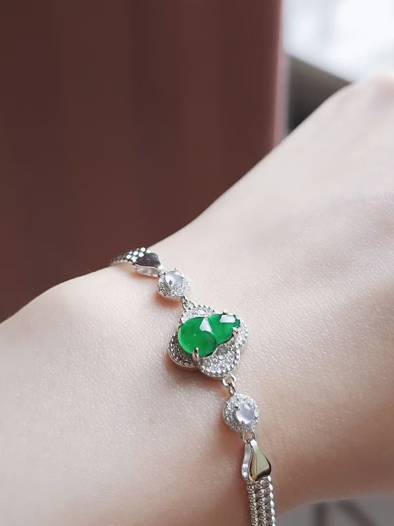 |福財|A貨翡翠冰玻陽綠飽滿葫蘆9.6mm純銀鍍18k精緻四葉草手鏈