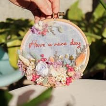 | 夏日限定 | - 夏至珍情 (小) - 乾燥花 立體刺繡框 掛飾 花圈