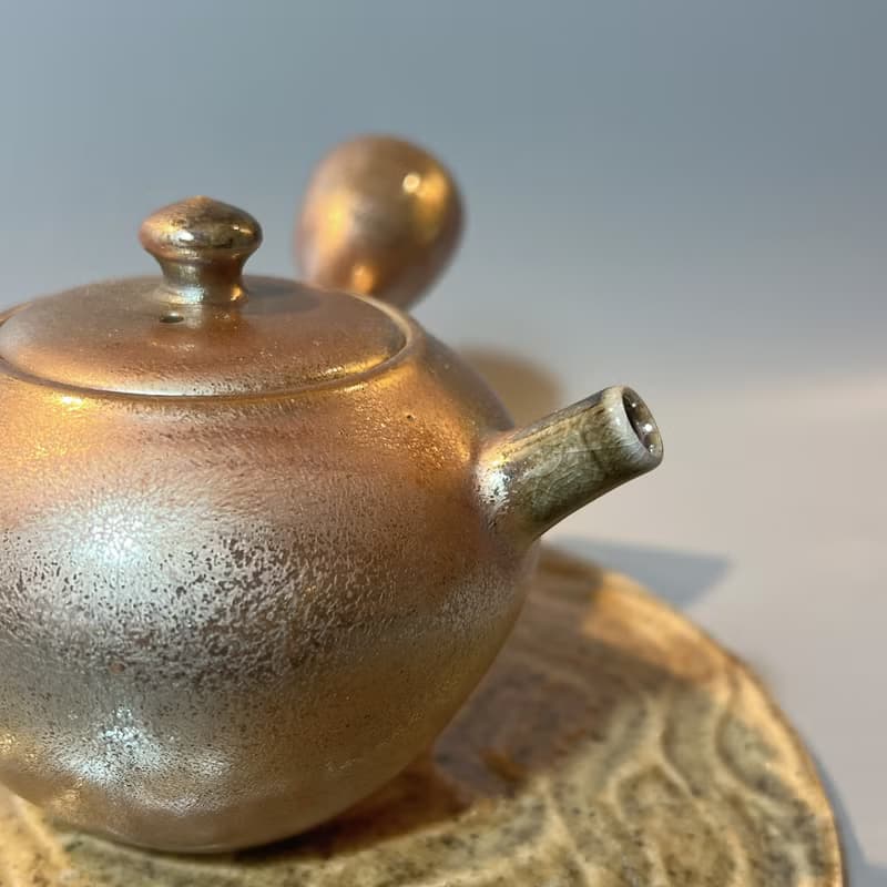 柴燒金彩玫瑰金茶壺 / 小平凡手作