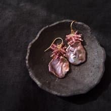 【K14gf】BIG Petal Pearl Earrings Tourmaline (mauve)