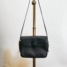 【 日本直送　名牌中古包 】Yves Saint Laurent イヴ・サンローラン ショルダーバッグ ブラック YSL レザー vintage n7ubch