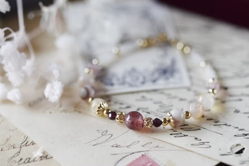 和歌。草莓晶 石榴石 櫻花瑪瑙 白月亮石 14K 天然石水晶 手鍊