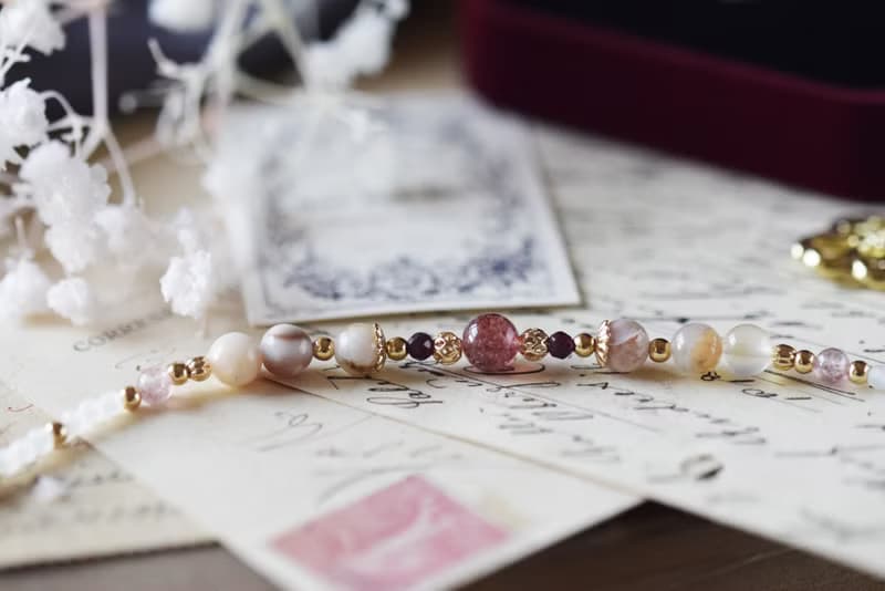 和歌。草莓晶 石榴石 櫻花瑪瑙 白月亮石 14K 天然石水晶 手鍊