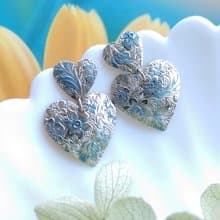 Vintage Jewelry 西洋古董飾品 銀色調 雕紋 愛心 針式耳環