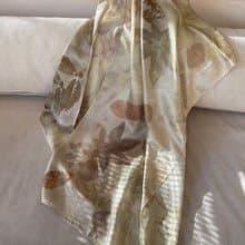 花葉移印染長絲巾 - 晨露疏影