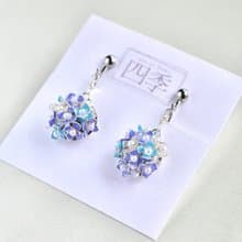 紫陽花ピアス/イヤリング　マニキュアフラワー　ディップフラワー