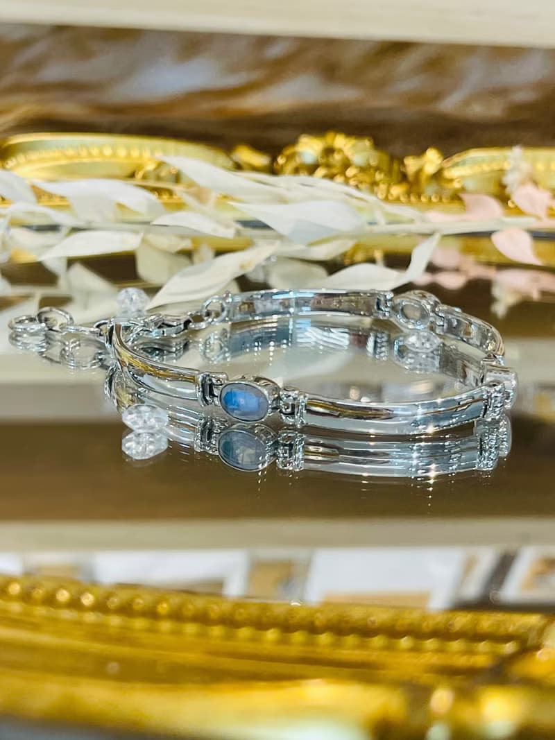 四段式鐲式天然彩虹月光石實心手鍊人緣桃花增加個人魅力