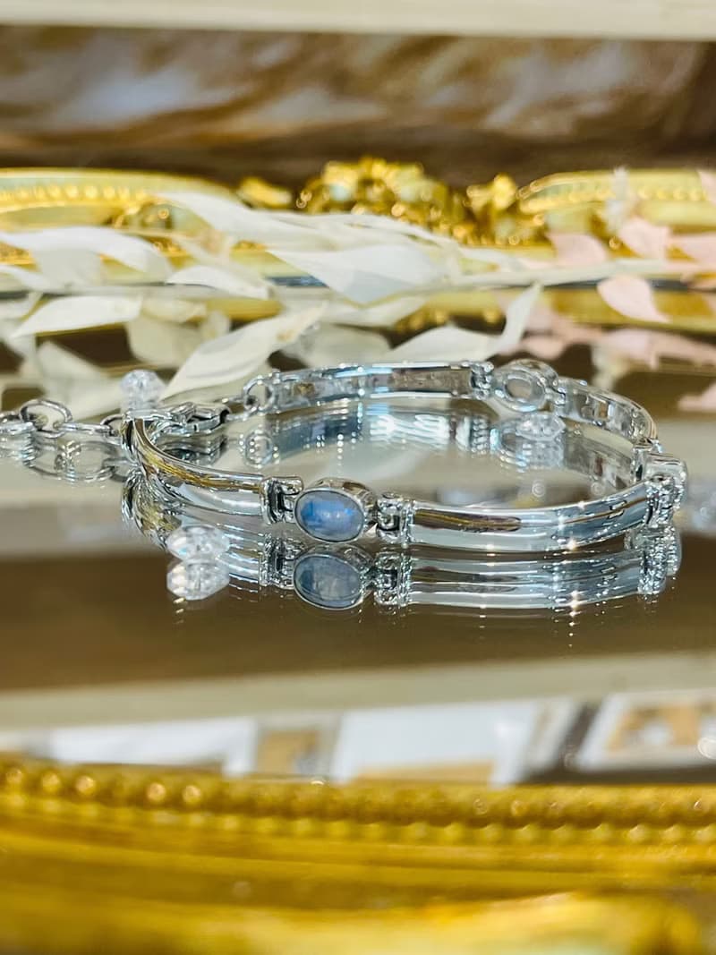 四段式鐲式天然彩虹月光石實心手鍊人緣桃花增加個人魅力