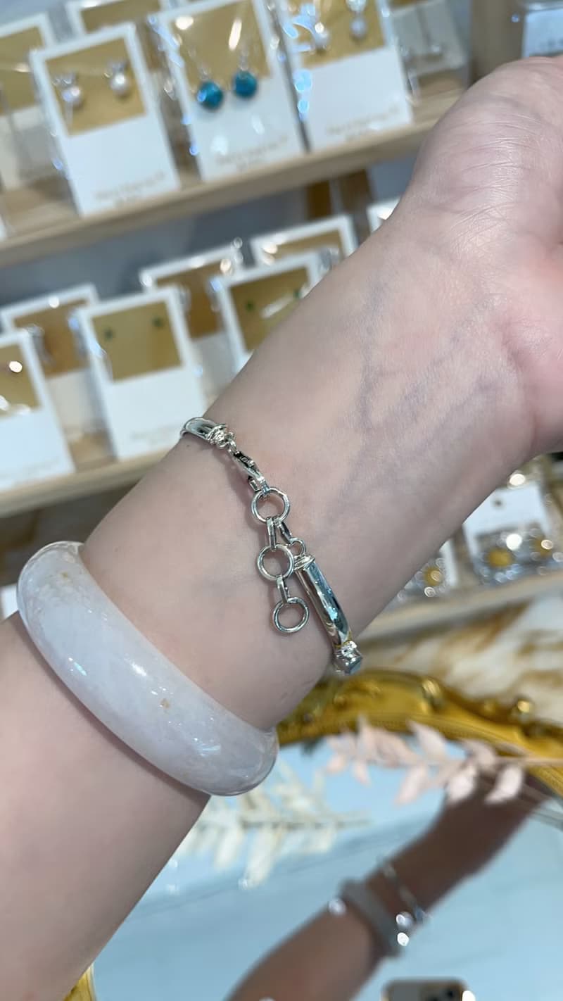 四段式鐲式天然彩虹月光石實心手鍊人緣桃花增加個人魅力