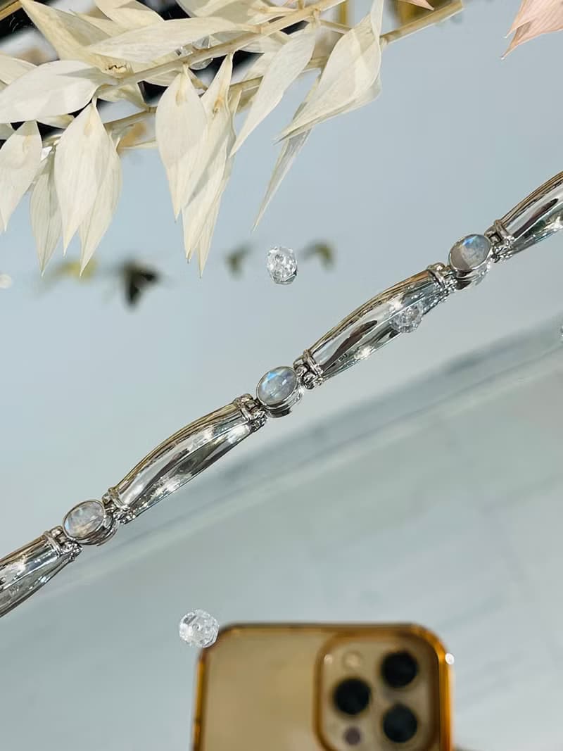 四段式鐲式天然彩虹月光石實心手鍊人緣桃花增加個人魅力