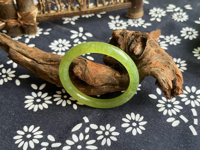 【一物一圖】天然遼寧岫玉手鐲 手鐲圈口53.1mm 圓條