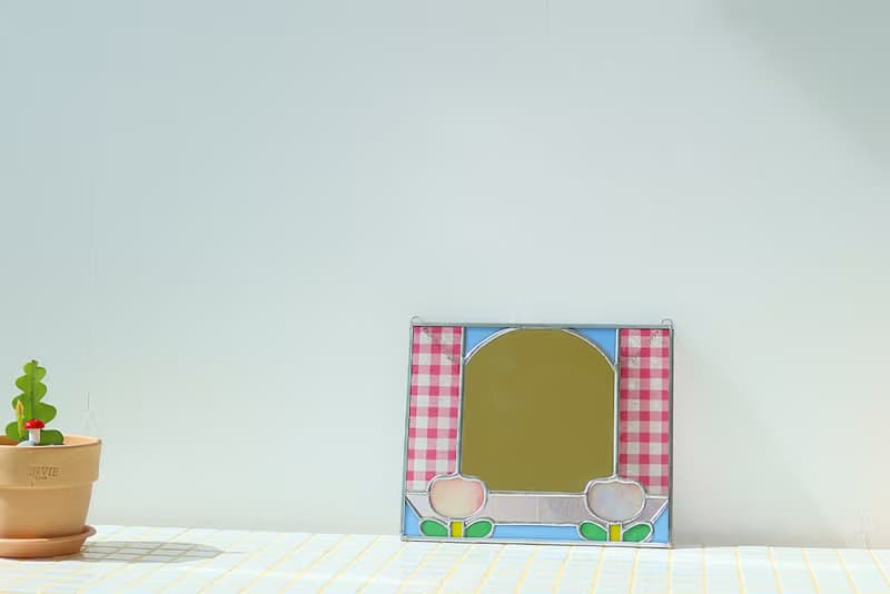 stained glass tulip mirror