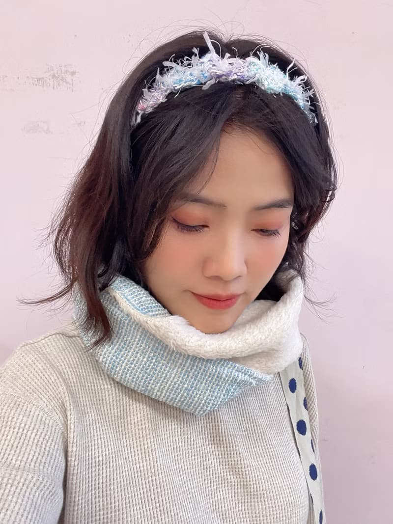 淺藍小香毛呢  刷毛圍脖 圍巾