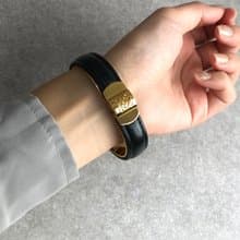 【 日本直送　名牌中古包 】LOEWE ロエベ バングル ブラック ゴールド アナグラム レザー vintage ヴィンテージ オールド 3pc2jj