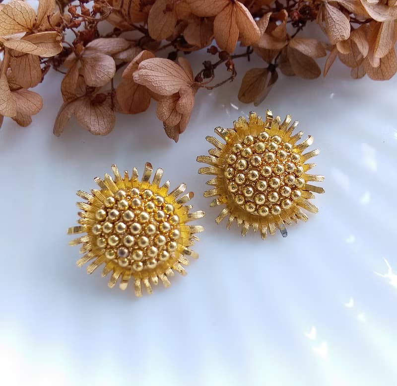 Vintage Jewelry 西洋古董飾品 BSK 黃金向日葵 夾式耳環