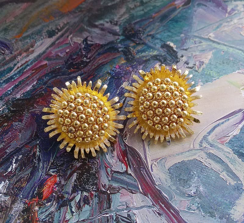 Vintage Jewelry 西洋古董飾品 BSK 黃金向日葵 夾式耳環