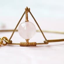 Myth *新款* 三角粉晶黃銅幼手鐲