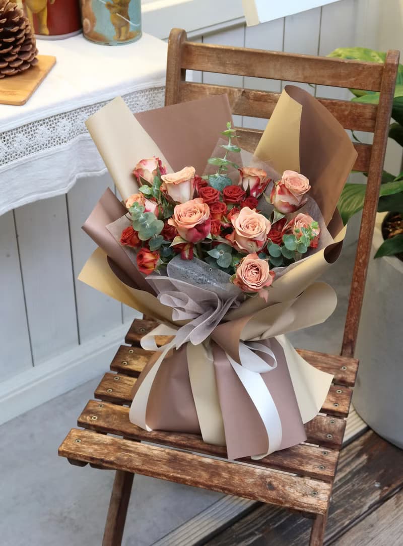 巧克力卡布奇諾鮮花束 情人節花束 鮮花束 紀念日 生日
