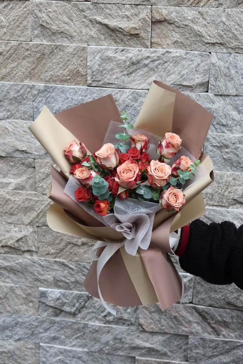 巧克力卡布奇諾鮮花束 情人節花束 鮮花束 紀念日 生日