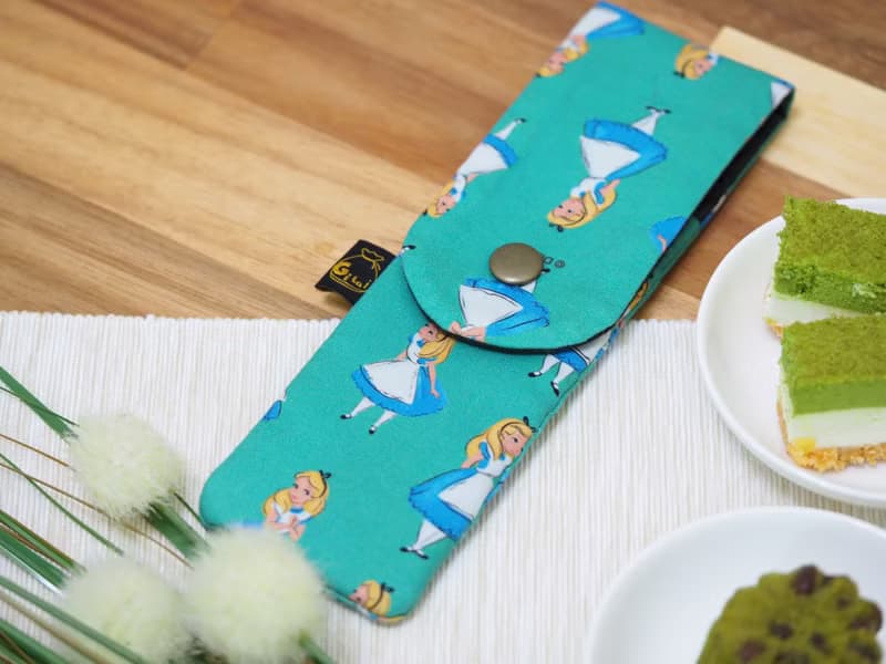 【Gi LAI】6.5*26Cm環保雙層筷袋 餐具袋-愛莉絲女孩