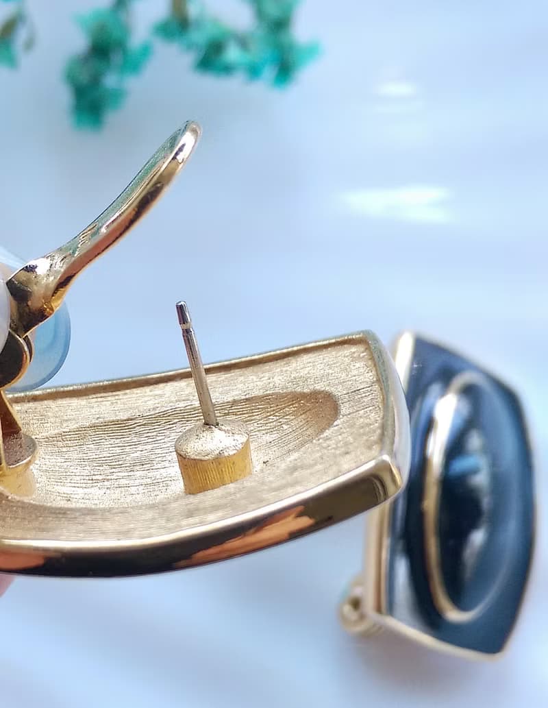 Vintage Jewelry 西洋古董飾品  MONET 經典 針式耳環