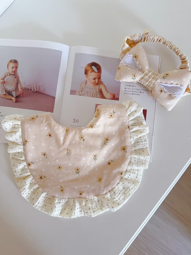 花漾晨曦 Blooming Dawn 荷葉圍兜髮帶 滿月禮盒 嬰兒禮盒 周歲禮