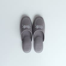 CLOAKROOMS OF .Fuller 室內拖鞋 帆船MOCASIN -灰銀
