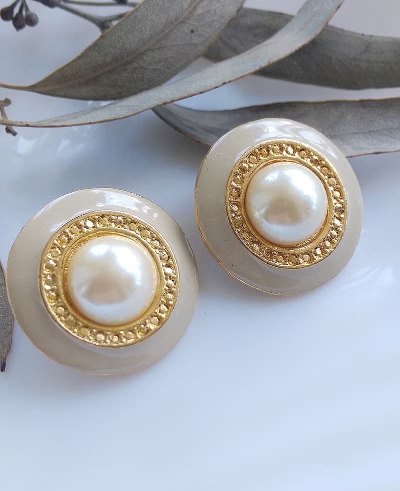 Vintage Jewelry 西洋古董飾品 奶白 優雅 仿珠 知性 針式耳環
