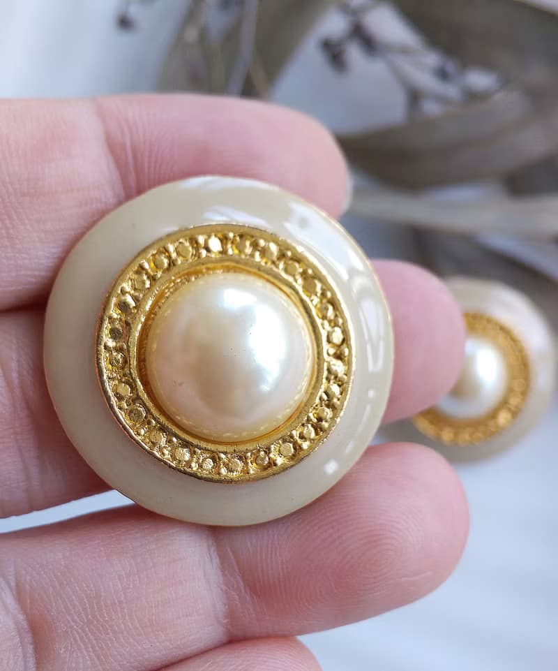 Vintage Jewelry 西洋古董飾品 奶白 優雅 仿珠 知性 針式耳環