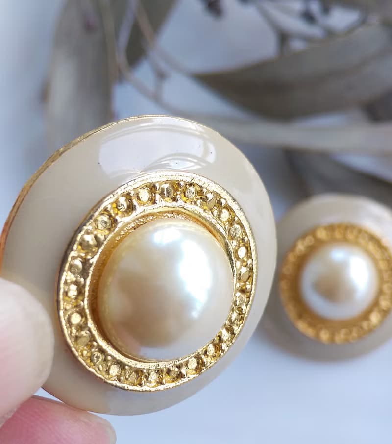 Vintage Jewelry 西洋古董飾品 奶白 優雅 仿珠 知性 針式耳環