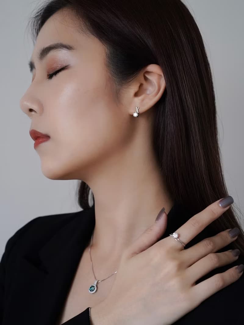 純銀莫桑鑽交叉耳環