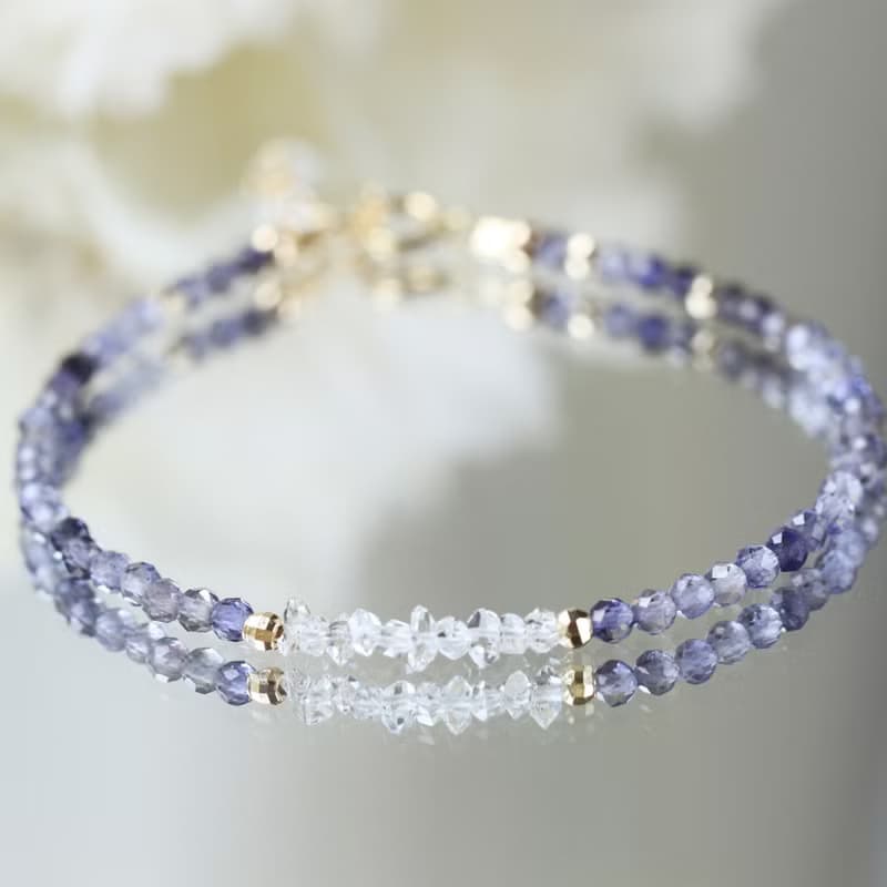 赫基蒙 堇青石。雷克雅維克的冬。極細 水晶手鍊 12月誕生石