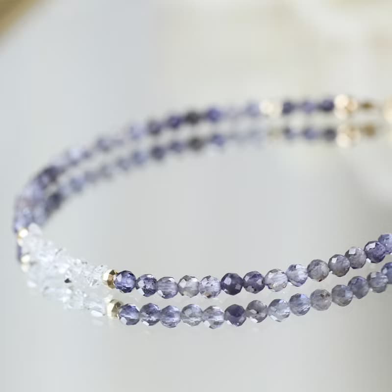 赫基蒙 堇青石。雷克雅維克的冬。極細 水晶手鍊 12月誕生石