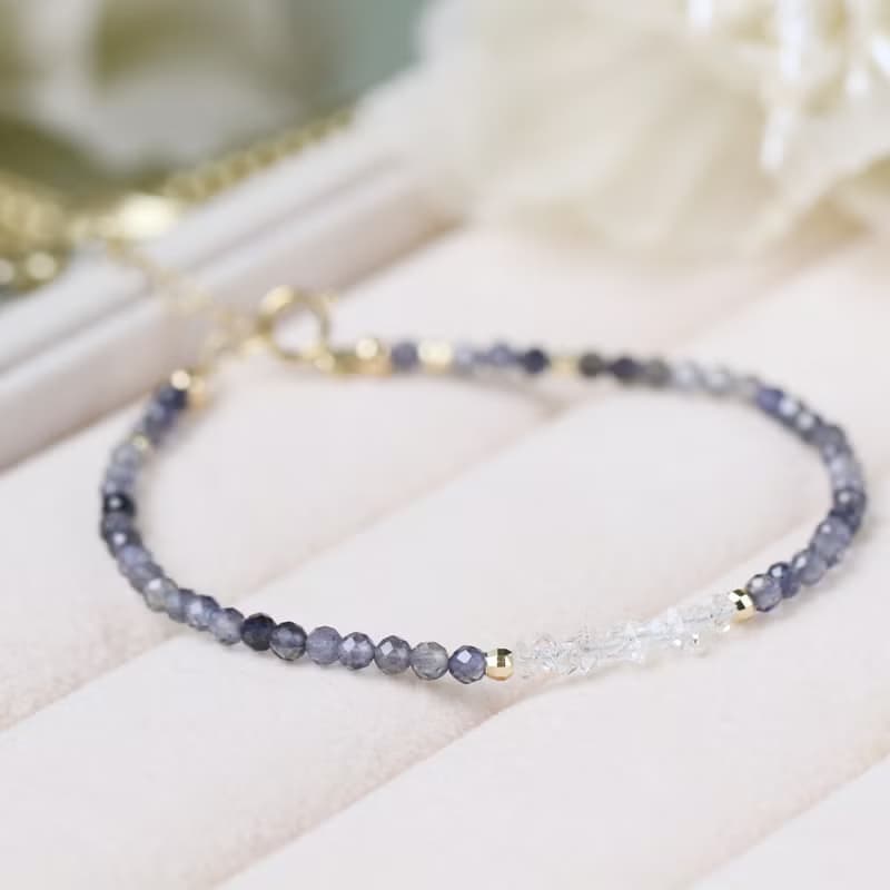 赫基蒙 堇青石。雷克雅維克的冬。極細 水晶手鍊 12月誕生石