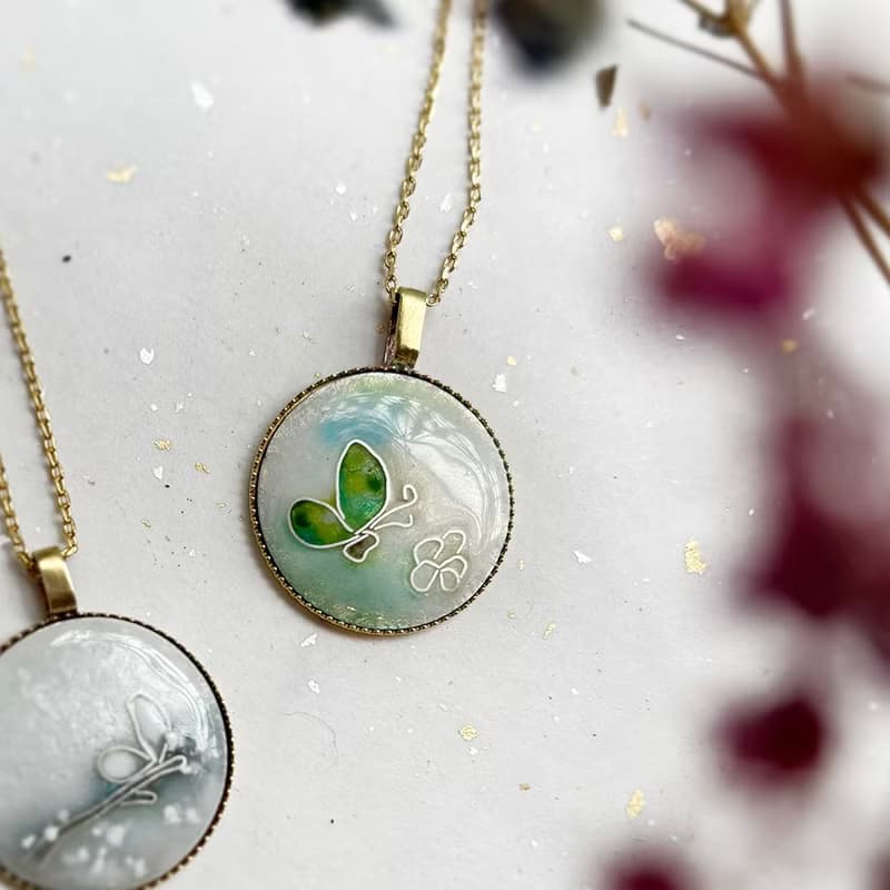 迷你畫框 -琺瑯畫項鍊- 四季之春 /黃銅 琺瑯掐絲 景泰藍