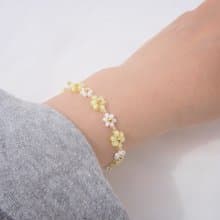 ビーズブレスレット　【　黄色いお花　】　マグネット金具　ペアアクセサリー　フラワー　バングル