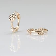 14K 羽毛箭矢小耳扣 (單個) (內徑 6 mm)