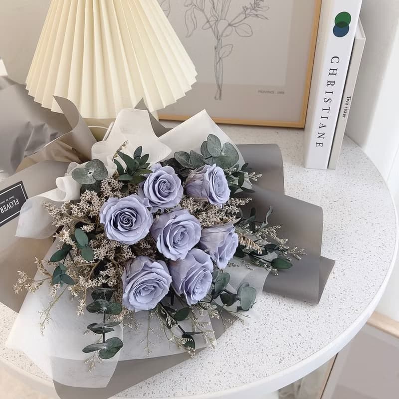 霾霧藍玫瑰永生花束